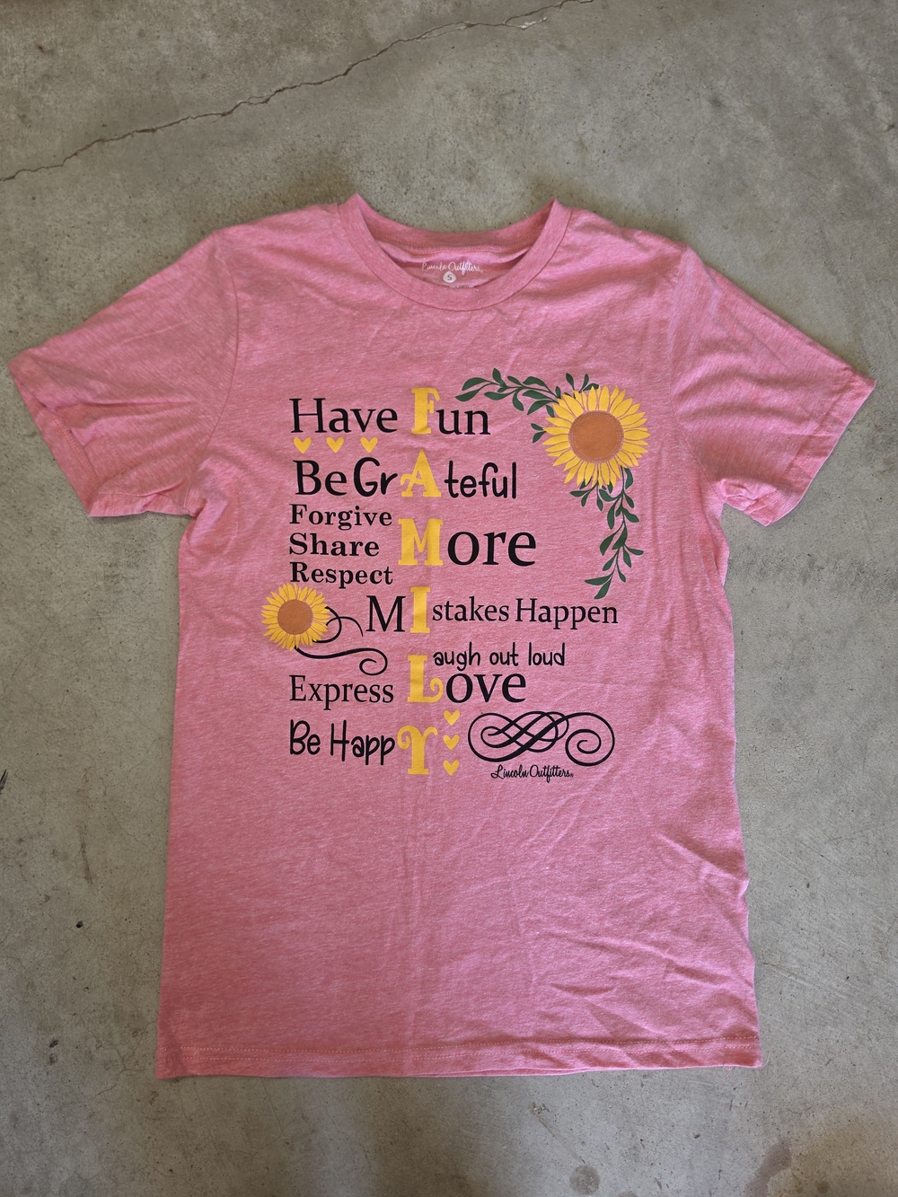 Lincoln Outfitters Family Rules Sunflower Graphic T-Shirt | Women's Small | Pink